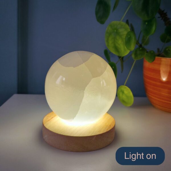 Selenite lamp